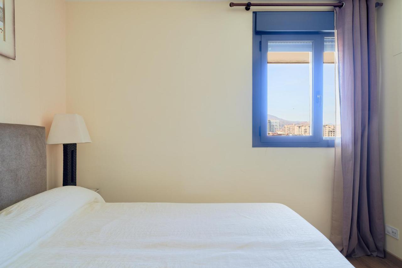 Alterhome Apartamento Con Piscina Maria Zambrano Малага Экстерьер фото